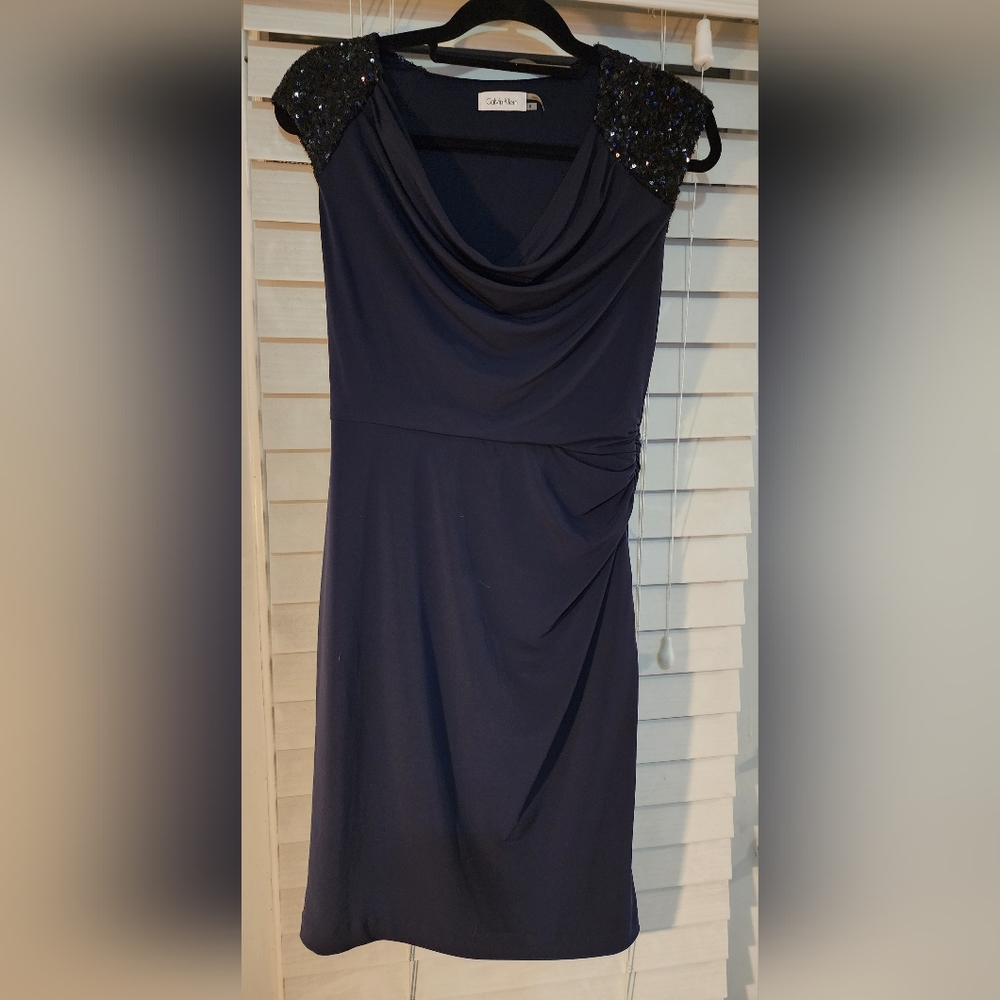 Size 6: EUC Calvin Klein Drop Neck Dress
